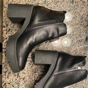 Steve Madden Turbo Boots
